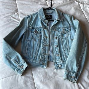 BDG Urban Ourfitters blue small jean jacket cute